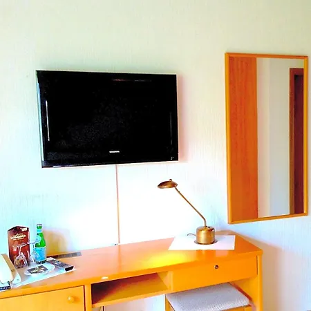 Hotel Waldschloesschen 3*